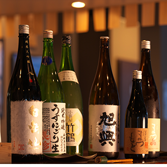Bamboo Course Premium 包含萬全、劍八等 7 種當地酒和燒酒的高級無限暢飲 8,000 日元 ⇒ 7,500 日元