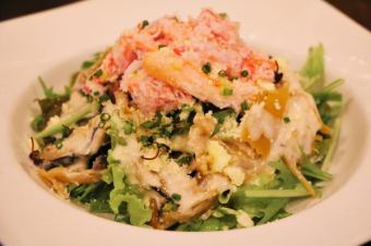 ズワイ蟹ときのこのシーザーサラダ