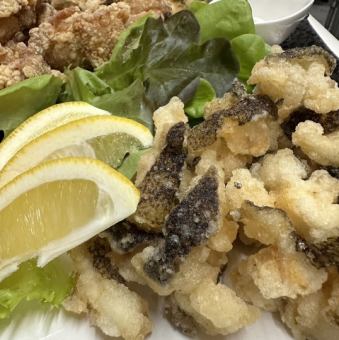 高知名物カリカリ うつぼのからあげ/ピカピカピンチョスのさつまいもカリカリスティックタワー