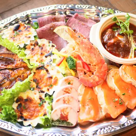 [Takeout] Christmas & Year-End Limited Offer ★ Year-End Appetizer Platter 13,000 yen (tax included)