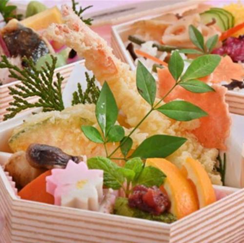 【3月16日～4月20日の期間限定】花見弁当2000円!!ステーキ付は2500円!!8個以上のご注文で配達いたします♪