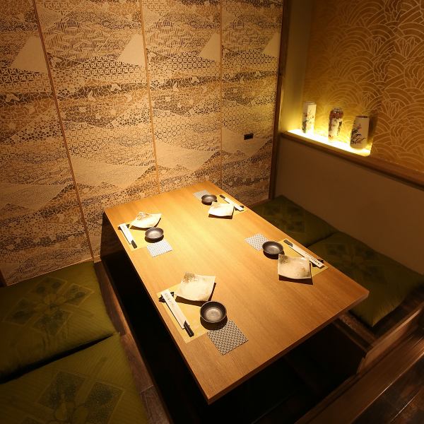 We can accommodate small groups in a private room. We will guide you to a private room with a calm atmosphere, perfect for a variety of occasions. ◎ It can be used for a variety of occasions, such as private drinking parties, family meals, business entertainment, company banquets, and welcome parties! Please relax in a calm Japanese space and enjoy your banquet.