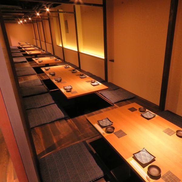 If you make a reservation for 8 or more people, we can reserve one floor for you!Also available for a la carte courses♪(*First 2 groups)We have a spacious private room that is twice the size of the normal room☆Look around You can enjoy your meal slowly without worrying ♪ We accept reservations for various banquets, so please feel free to contact us ♪