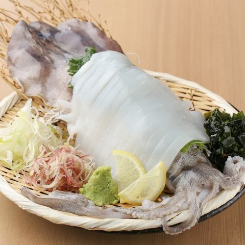 絶品！当店自慢の朝〆イカの姿造り＆牡蠣やお造りなど鮮度抜群の海鮮も豊富☆朝〆イカが入ったコースも！