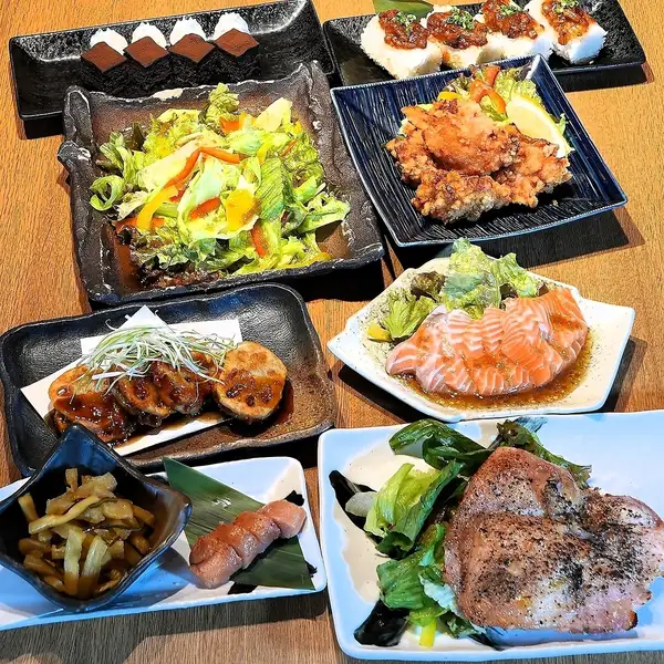 『弁慶大満足コース』鶏モモ豪快焼きや大分名物宇佐の唐揚げなど九州名物満載♪2時間飲み放題付☆4,000円