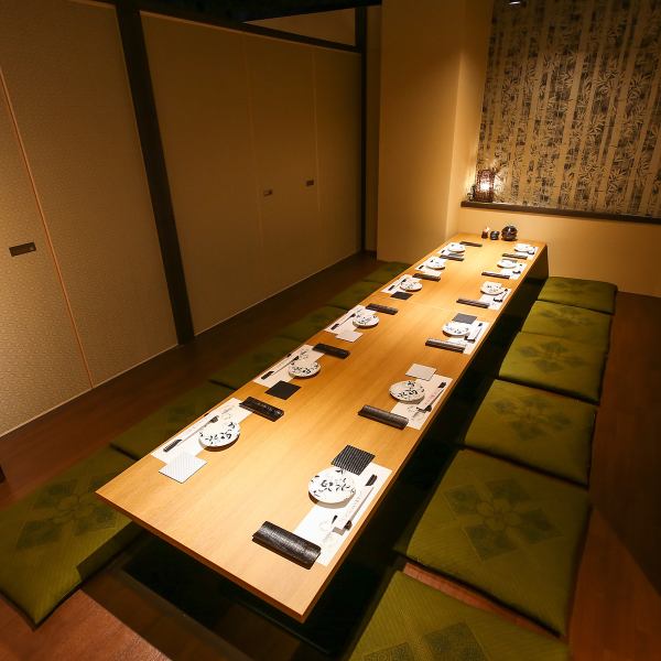 [Private room] Private room seating perfect for banquets! Relax and unwind in the sunken kotatsu seating♪♪ [Groups welcome!] We welcome group reservations for private drinking parties, company banquets, welcome parties, etc.♪ If you make a reservation early, you can rent a completely private room◎If you have any questions, please feel free to contact us! Our staff will be happy to assist you.