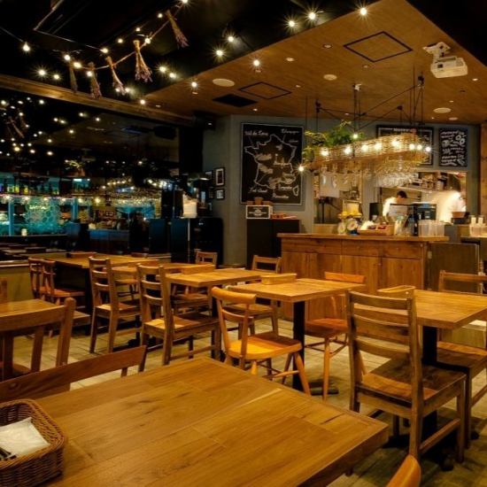 東京駅徒歩3分 ご宴会・結婚式の二次会・同窓会に最適です☆