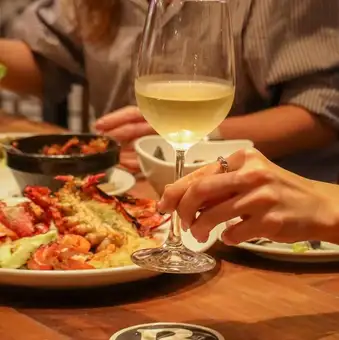 【20時30分~21時00分受付可】お食事のあとの「もう一杯」を。 90分飲み放題付き、2次会プラン