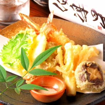 天婦羅の盛り合わせ　～旬の魚と野菜～