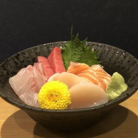 Assortment of 4 types of sashimi