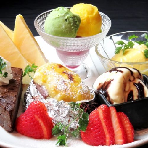 Assorted desserts for 2-3 people