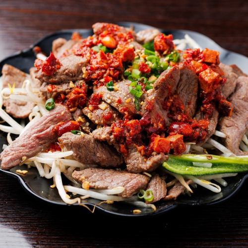 旨み広がる厳選ラム肉料理