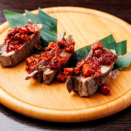 ラムスペアリブ焼き（特製スパイスソース）