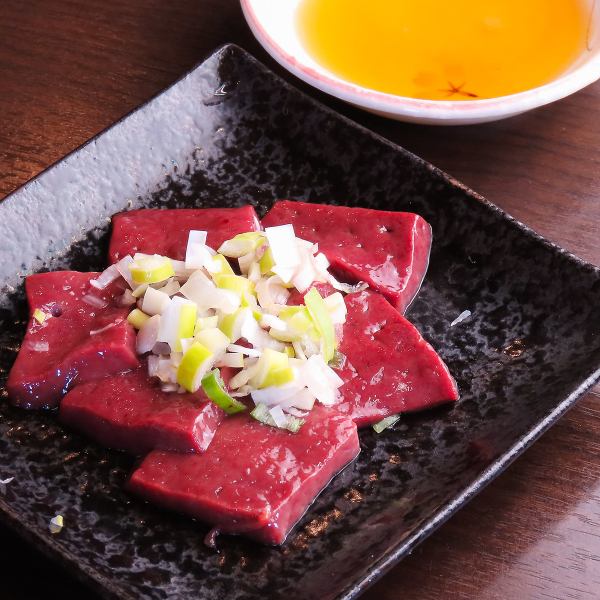 【新鮮】上レバ◆お好みの焼き加減で楽しむ一皿