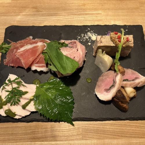 シャルキュトリー盛り合わせ