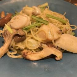 Peperoncino with turnips and scallops from Kashiwa City, Chiba Prefecture