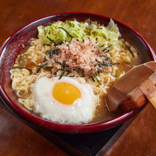 バーで〆！グラッドラーメン