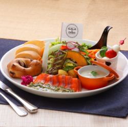 スモークサーモンのジェノベーゼ