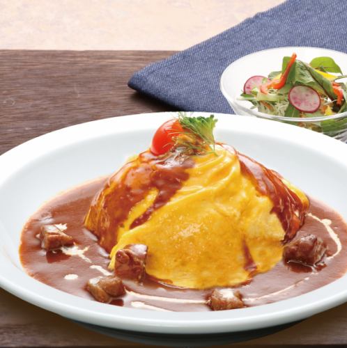 オムライスビーフシチュー（サラダ付き）