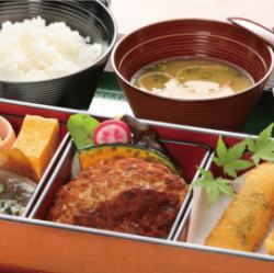 八女ふくふく豚のハンバーグ膳