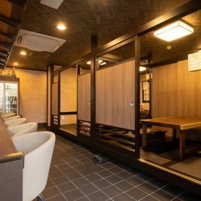 貸切は16名～24名様までご利用いただけます。ご利用人数・ご予算などのご希望がございましたら店舗までお気軽にご相談ください。