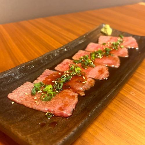 A5ランク和牛の炙り刺し