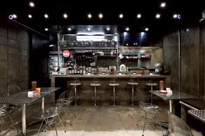 10名様から16名様で貸切可能です！ご相談ください。