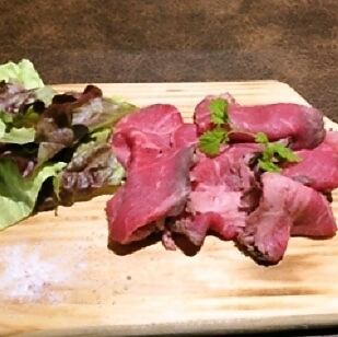 这里还有一些适合搭配酒水的单点菜肴！