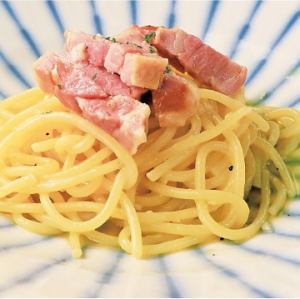 Aglio e olio made with specially selected broth