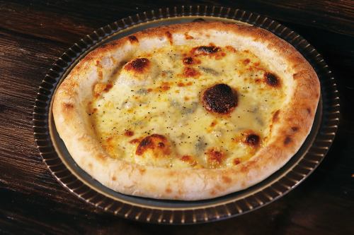 クアトロフォルマッジ