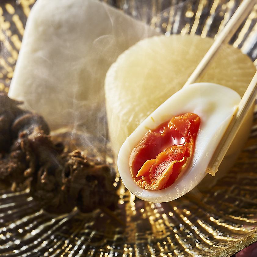 独自製法の牛だしおでんや和牛餃子など、こだわりの逸品を。