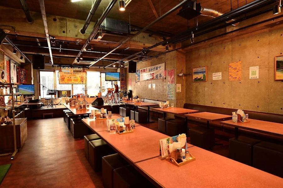 店内は最大55名様着座可能！団体様に好評です！国際通りで楽しい沖縄旅行の思い出作りをお任せ下さい！