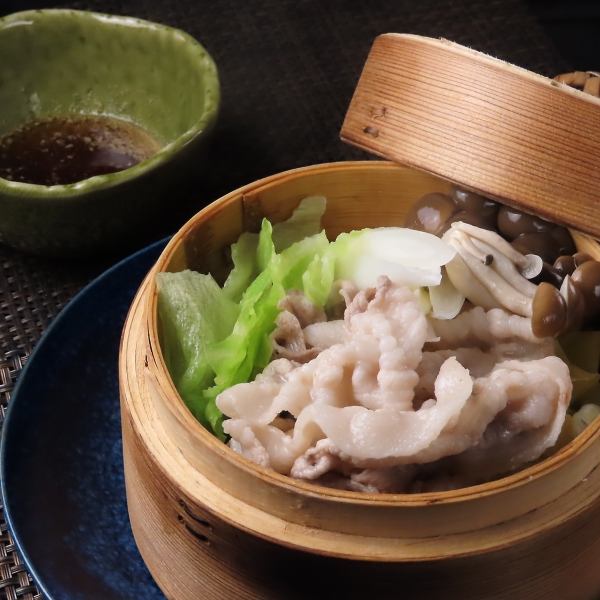 特製出汁だれで食べる『せいろ蒸し』
