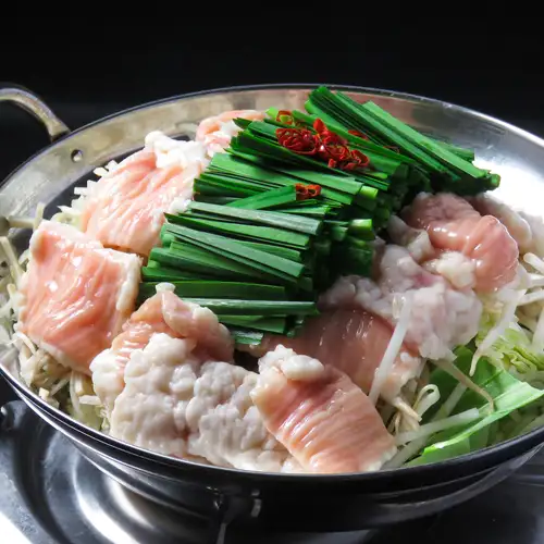 【もつ鍋コース】飲放題付◎カンパチ藁焼き×鶏刺し2種×煮込み串を満喫!5500円(税込)