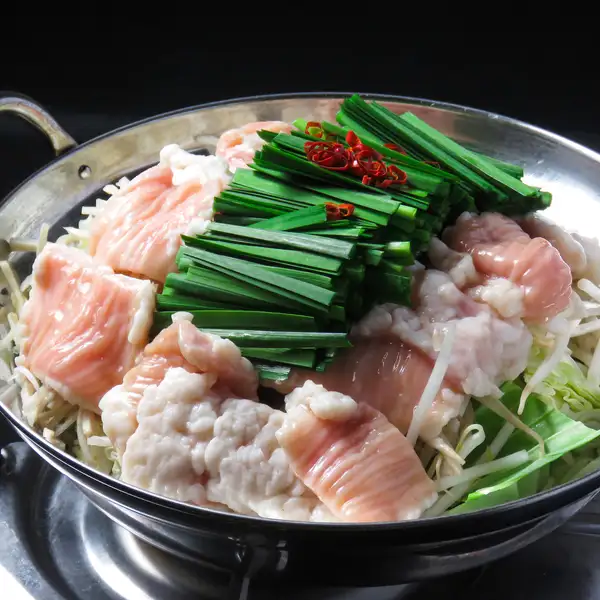 【もつ鍋コース】飲放題付◎カンパチ藁焼き×鶏刺し2種×煮込み串を満喫!