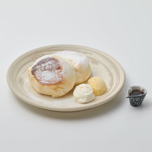 Tamon pancakes made with Koshihikari rice flour from Ishikawa Prefecture