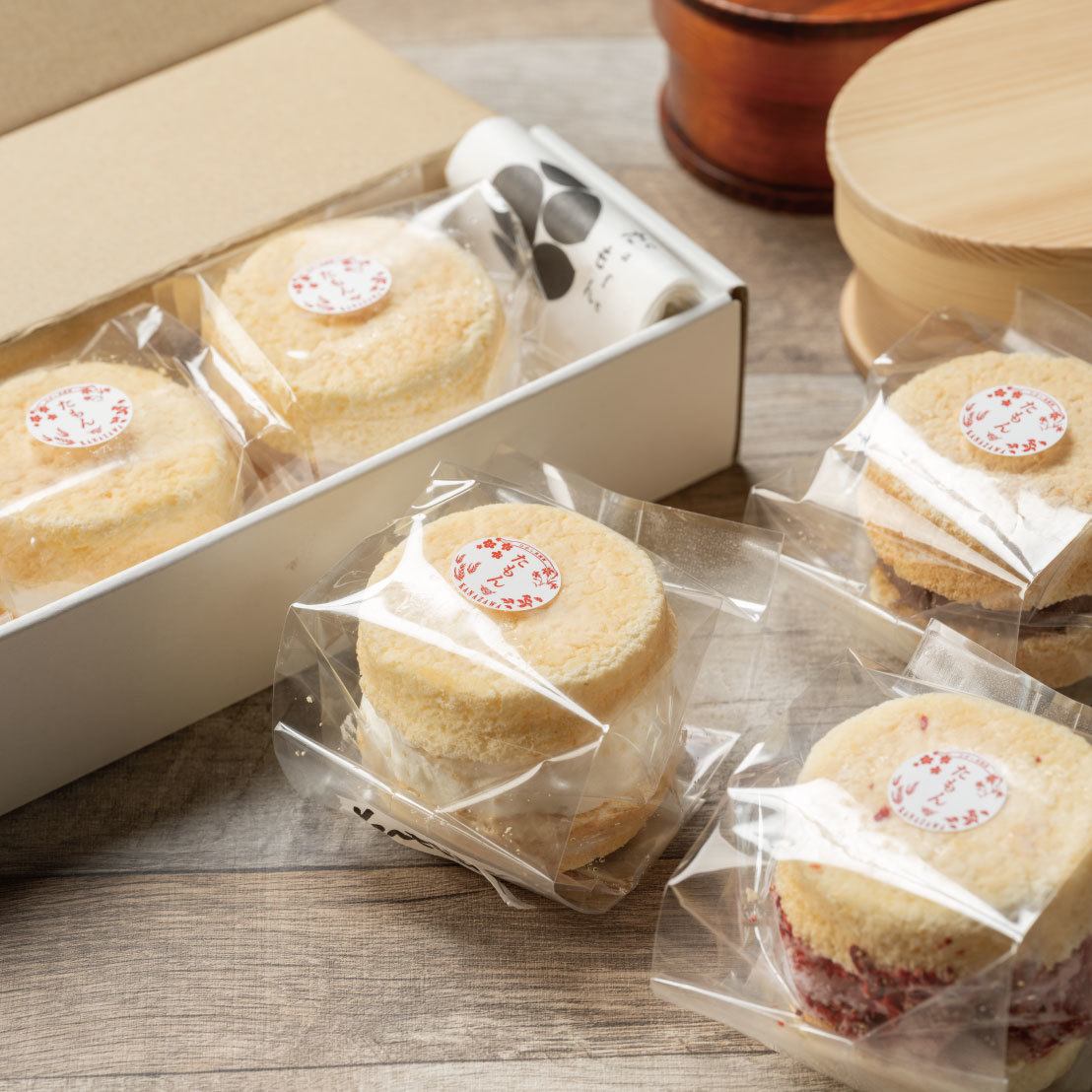 Tamon's rice flour pancake sandwich (set of 3 types) now on sale at stores and EC sites!!