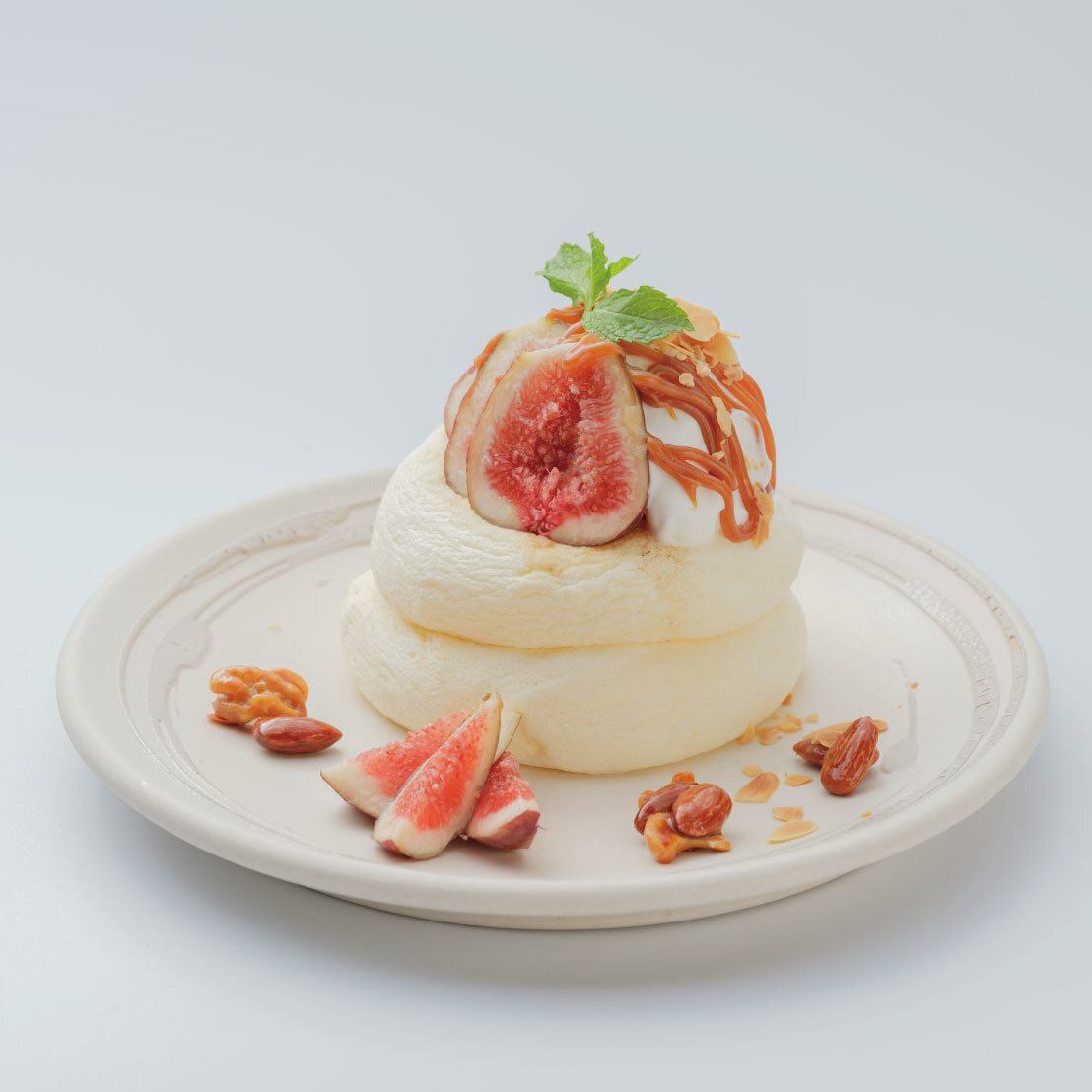 季節限定　いちじくと能登塩キャラメリゼのパンケーキ