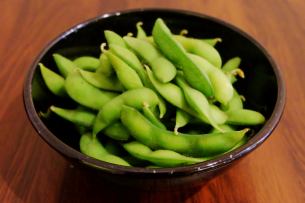 Boiled edamame beans