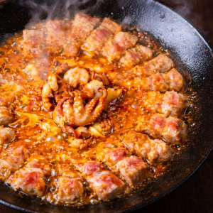 Jjukumi Samgyeopsal (1 serving)