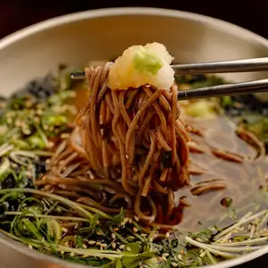 オコゲのモミル冷麺
