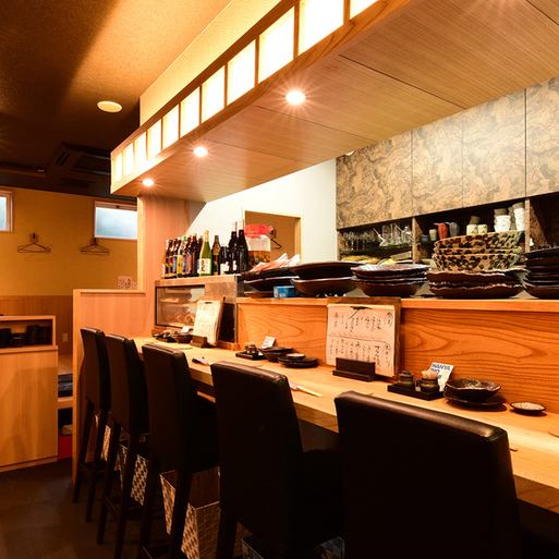 [One person is also welcome!] We also have counter seats recommended for small groups such as one person or a couple ☆ It is a good location just a 2-minute walk from the station, so it is recommended for a meal or a drink after work ◎ Please feel free to visit us ♪ Furthermore, you can take out the food, so you can enjoy the taste of Ikichi at home!
