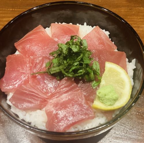 内田のマグロ丼
