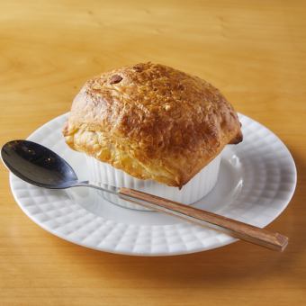 蟹味噌パイ包グラタン