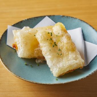 揚げ春巻き　甘いとうもろこしとチーズ
