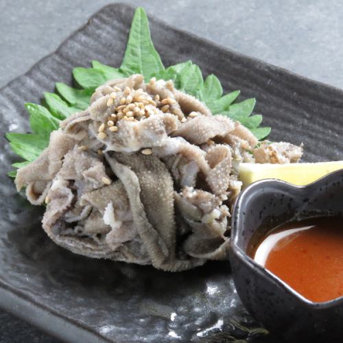 日本牛肉 omasum 生鱼片