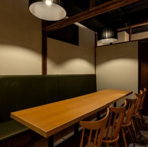 【適合多人的完全包廂】【8~10人】最多可容納12人的完全包廂,適合多人的完全包廂。 ◎ 可用於公司宴會、歡送會、發布會等,不用擔心別人。