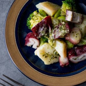 Octopus and broccoli with basil sauce