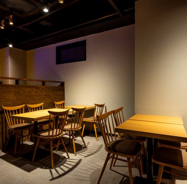 2분~60분까지 안내 가능한 저희 가게는, 대인원님에서의 연회도 맡겨 주세요!간접 조명이 상냥하게 등불, 극상의 치유 공간을 실현하고 있습니다♪침착한 분위기로, 몇번 내점해 주셔도 즐길 수 있어 ◎고객만의 완전 프라이빗 공간으로서도 이용하실 수 있으므로, 주위를 신경을 써 주세요.