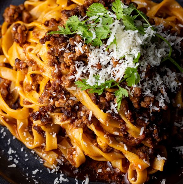 【자랑의 일품】연수소의 레어 커틀릿, 피자나 생 파스타를 만끽♪